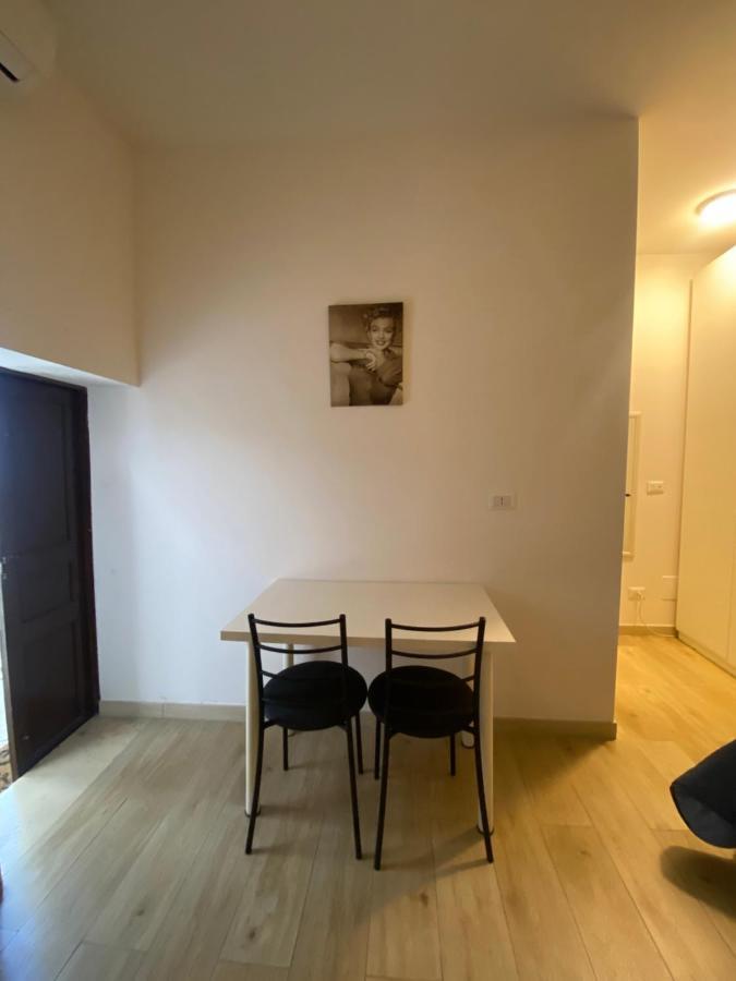 Mini Loft - Bari Centro - A Due Passi Dal Mare Apartment Exterior photo